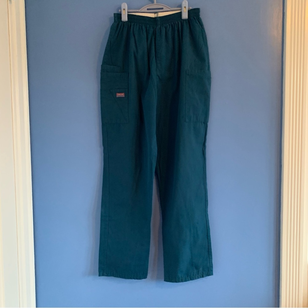 🌻 Cherokee Women Scrubs Pant Natural Rise Tapered Pull-On Cargo 4200